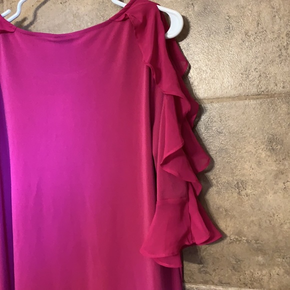 Worthington Cold Shoulder Top size Medium NWT - Picture 5 of 7